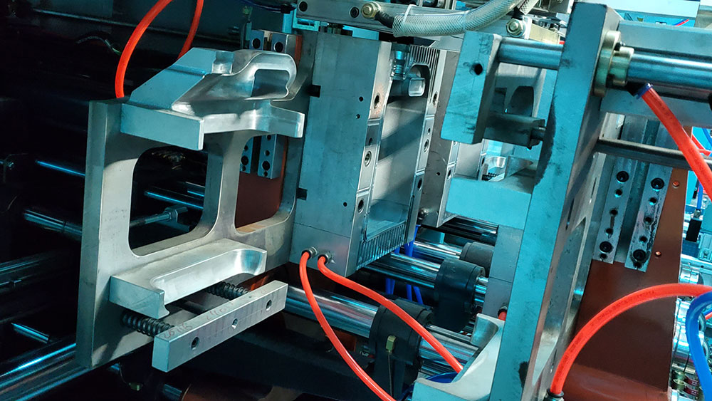 plastic blow mold пластиковая выдувная форма