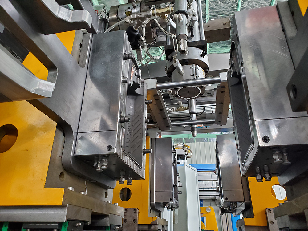 выдувной станок